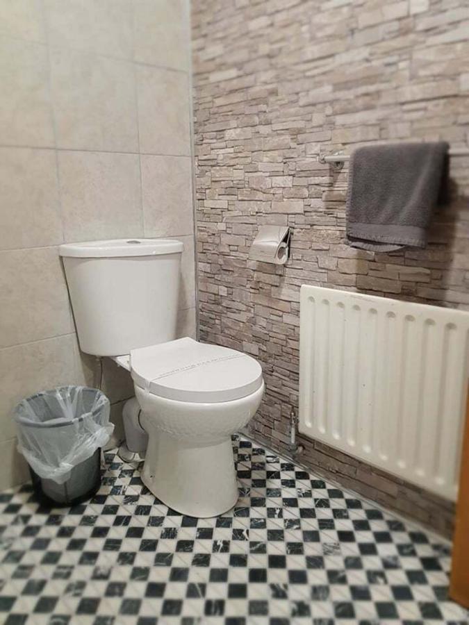 The Musical Ceol Cottage 1-Bedroom - Sleeps Four Ballynahinch المظهر الخارجي الصورة